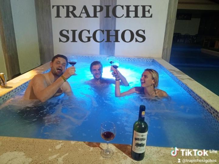 El Trapiche Hotel Sigchos Exterior photo
